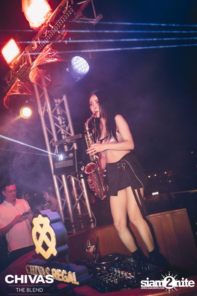 Hannah from Ultra Taiwan at Octave Rooftop Bar  — photo 114