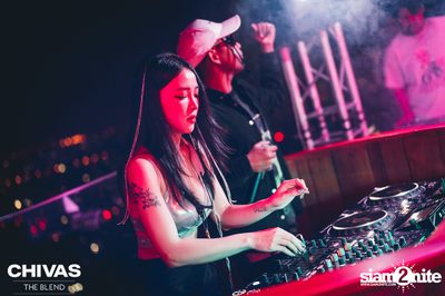 Hannah from Ultra Taiwan at Octave Rooftop Bar  — photo 134