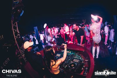 Hannah from Ultra Taiwan at Octave Rooftop Bar  — photo 137