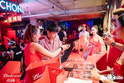 Budweiser Club presents Live Concert of Bowkylion at Chongjaroen Emsphere — photo 94