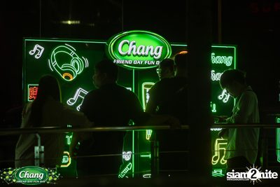 ภาพบรรยากาศงาน Chang Friend Day Fun Day presents Purpeech Live Concert ที่ SuperHit — photo 34