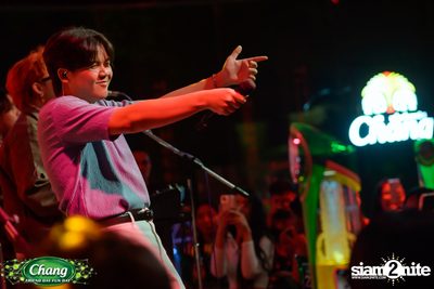 ภาพบรรยากาศงาน Chang Friend Day Fun Day presents Purpeech Live Concert ที่ SuperHit — photo 104