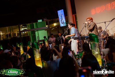 ภาพบรรยากาศงาน Chang Friend Day Fun Day presents Purpeech Live Concert ที่ SuperHit — photo 111