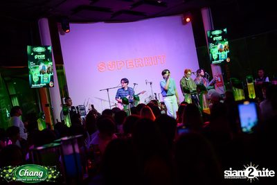 ภาพบรรยากาศงาน Chang Friend Day Fun Day presents Purpeech Live Concert ที่ SuperHit — photo 120
