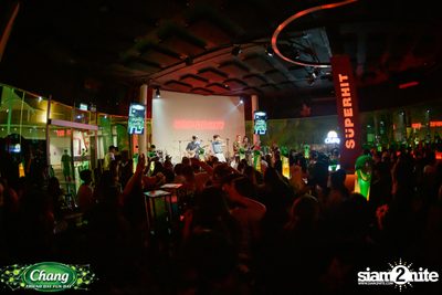 ภาพบรรยากาศงาน Chang Friend Day Fun Day presents Purpeech Live Concert ที่ SuperHit — photo 144