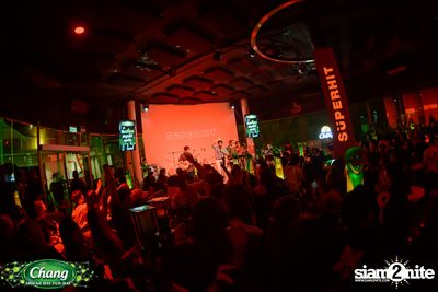 ภาพบรรยากาศงาน Chang Friend Day Fun Day presents Purpeech Live Concert ที่ SuperHit — photo 145