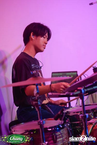 ภาพบรรยากาศงาน Chang Friend Day Fun Day presents Purpeech Live Concert ที่ SuperHit — photo 156