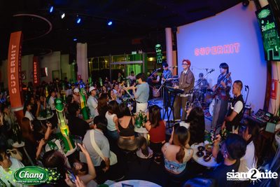 ภาพบรรยากาศงาน Chang Friend Day Fun Day presents Purpeech Live Concert ที่ SuperHit — photo 171