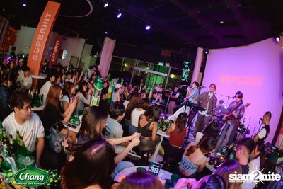 ภาพบรรยากาศงาน Chang Friend Day Fun Day presents Purpeech Live Concert ที่ SuperHit — photo 175
