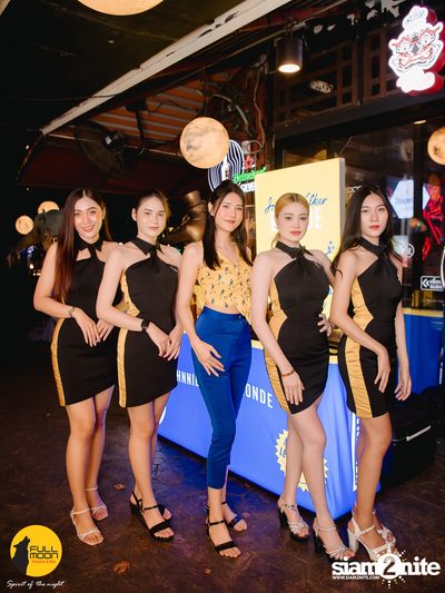 ภาพบรรยากาศงานคอนเสิร์ต Dr. Fuu ที่ Fullmoon Terrace & Bar — photo 7