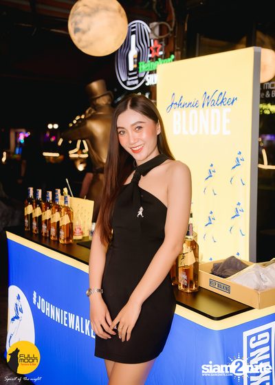 ภาพบรรยากาศงานคอนเสิร์ต Dr. Fuu ที่ Fullmoon Terrace & Bar — photo 10
