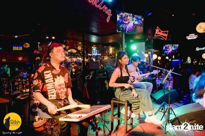 ภาพบรรยากาศงานคอนเสิร์ต Dr. Fuu ที่ Fullmoon Terrace & Bar — photo 12