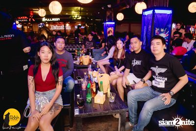 ภาพบรรยากาศงานคอนเสิร์ต Dr. Fuu ที่ Fullmoon Terrace & Bar — photo 21