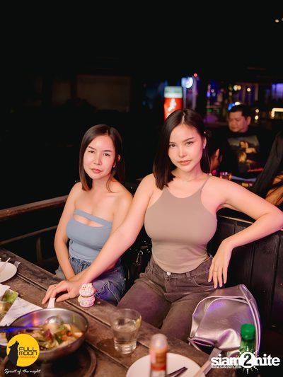 ภาพบรรยากาศงานคอนเสิร์ต Dr. Fuu ที่ Fullmoon Terrace & Bar — photo 48