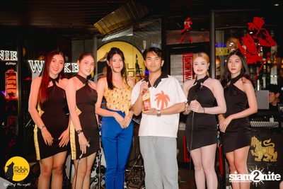 ภาพบรรยากาศงานคอนเสิร์ต Dr. Fuu ที่ Fullmoon Terrace & Bar — photo 58