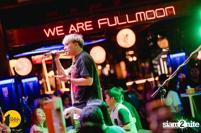 ภาพบรรยากาศงานคอนเสิร์ต Dr. Fuu ที่ Fullmoon Terrace & Bar — photo 63