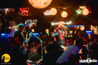 ภาพบรรยากาศงานคอนเสิร์ต Dr. Fuu ที่ Fullmoon Terrace & Bar — photo 83