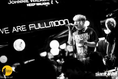 ภาพบรรยากาศงานคอนเสิร์ต Dr. Fuu ที่ Fullmoon Terrace & Bar — photo 102