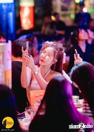 ภาพบรรยากาศงานคอนเสิร์ต Dr. Fuu ที่ Fullmoon Terrace & Bar — photo 103