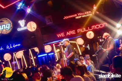 ภาพบรรยากาศงานคอนเสิร์ต Dr. Fuu ที่ Fullmoon Terrace & Bar — photo 106