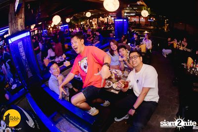 ภาพบรรยากาศงานคอนเสิร์ต Dr. Fuu ที่ Fullmoon Terrace & Bar — photo 116