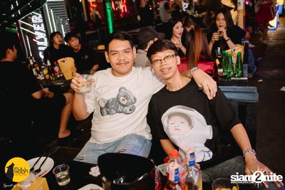 ภาพบรรยากาศงานคอนเสิร์ต Dr. Fuu ที่ Fullmoon Terrace & Bar — photo 118
