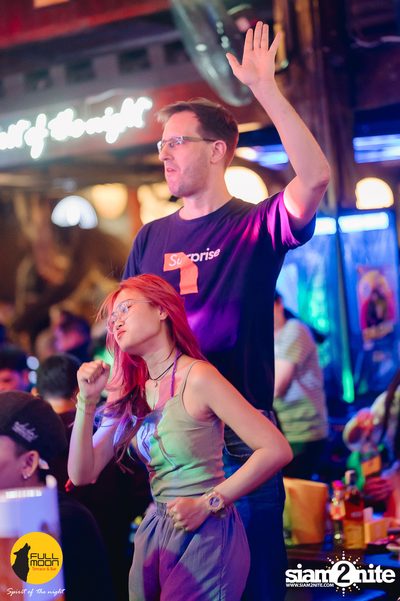 ภาพบรรยากาศงานคอนเสิร์ต Dr. Fuu ที่ Fullmoon Terrace & Bar — photo 122