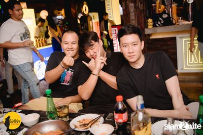 ภาพบรรยากาศงานคอนเสิร์ต Dr. Fuu ที่ Fullmoon Terrace & Bar — photo 126