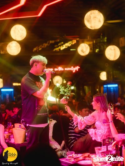 ภาพบรรยากาศงานคอนเสิร์ต Dr. Fuu ที่ Fullmoon Terrace & Bar — photo 128