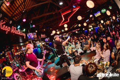 ภาพบรรยากาศงานคอนเสิร์ต Dr. Fuu ที่ Fullmoon Terrace & Bar — photo 132