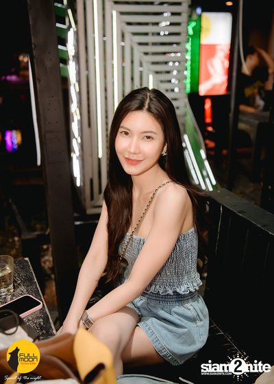 ภาพบรรยากาศงานคอนเสิร์ต Dr. Fuu ที่ Fullmoon Terrace & Bar — photo 136