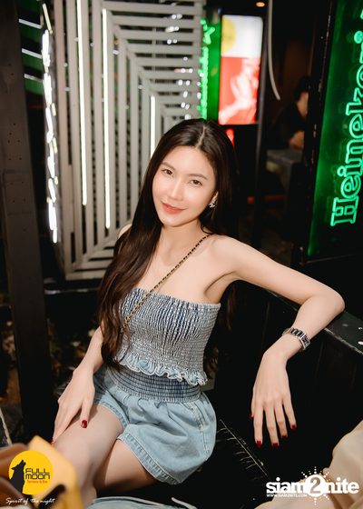ภาพบรรยากาศงานคอนเสิร์ต Dr. Fuu ที่ Fullmoon Terrace & Bar — photo 137