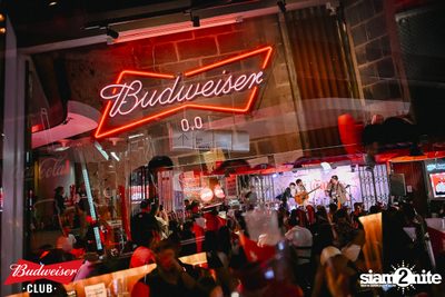 Mean concert at Tai Thun Tuek Bar — photo 95