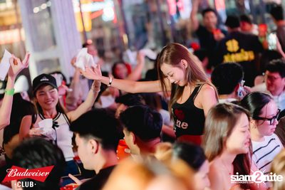 Mean concert at Tai Thun Tuek Bar — photo 122