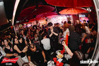 Mean concert at Tai Thun Tuek Bar — photo 132