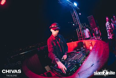 OCTAVE STATION #5 with Michael Powter at Octave Rooftop Bar — photo 89
