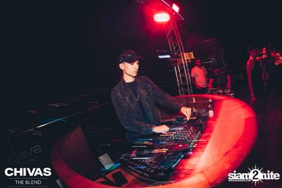 OCTAVE STATION #5 with Michael Powter at Octave Rooftop Bar — photo 91