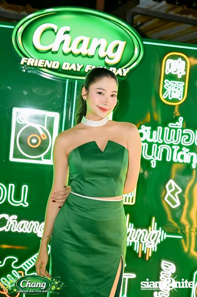 ภาพบรรยากาศงาน Chang Friend Day Fun Day presents Big Ass Live Concert ที่ Let's Bar & Bistro — photo 10