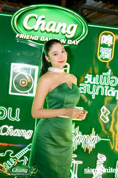 ภาพบรรยากาศงาน Chang Friend Day Fun Day presents Big Ass Live Concert ที่ Let's Bar & Bistro — photo 11