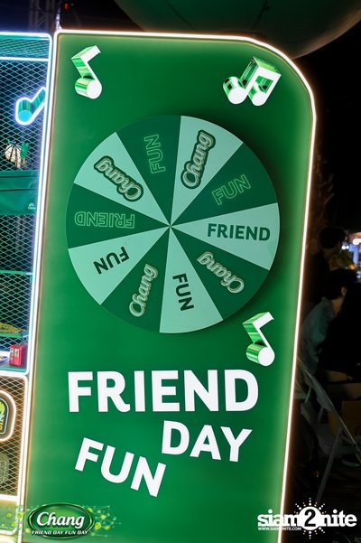 ภาพบรรยากาศงาน Chang Friend Day Fun Day presents Big Ass Live Concert ที่ Let's Bar & Bistro — photo 13