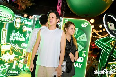 ภาพบรรยากาศงาน Chang Friend Day Fun Day presents Big Ass Live Concert ที่ Let's Bar & Bistro — photo 62