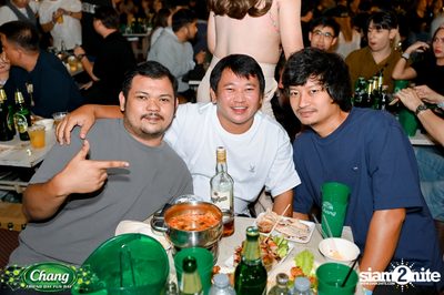 ภาพบรรยากาศงาน Chang Friend Day Fun Day presents Big Ass Live Concert ที่ Let's Bar & Bistro — photo 91