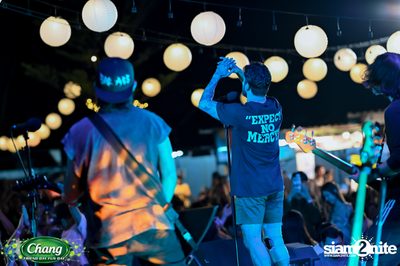 ภาพบรรยากาศงาน Chang Friend Day Fun Day presents Big Ass Live Concert ที่ Let's Bar & Bistro — photo 105