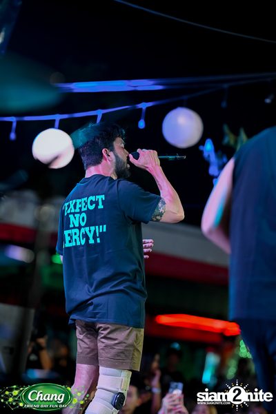 ภาพบรรยากาศงาน Chang Friend Day Fun Day presents Big Ass Live Concert ที่ Let's Bar & Bistro — photo 109