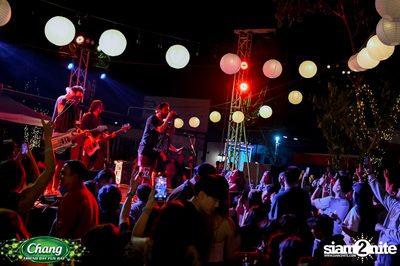 ภาพบรรยากาศงาน Chang Friend Day Fun Day presents Big Ass Live Concert ที่ Let's Bar & Bistro — photo 135