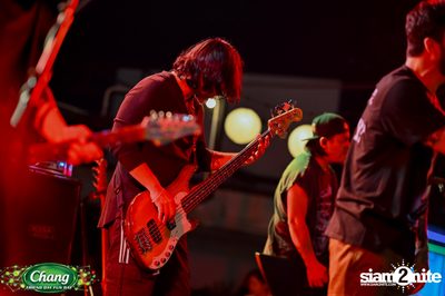 ภาพบรรยากาศงาน Chang Friend Day Fun Day presents Big Ass Live Concert ที่ Let's Bar & Bistro — photo 146