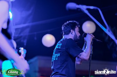 ภาพบรรยากาศงาน Chang Friend Day Fun Day presents Big Ass Live Concert ที่ Let's Bar & Bistro — photo 151