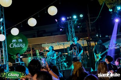 ภาพบรรยากาศงาน Chang Friend Day Fun Day presents Big Ass Live Concert ที่ Let's Bar & Bistro — photo 161