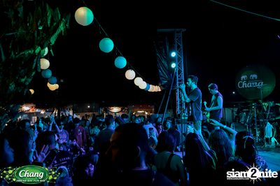 ภาพบรรยากาศงาน Chang Friend Day Fun Day presents Big Ass Live Concert ที่ Let's Bar & Bistro — photo 176