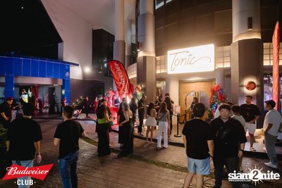 ภาพบรรยากาศงาน Budweiser Club presents The Parkinson ที่ Tonic Ekkamai — photo 10